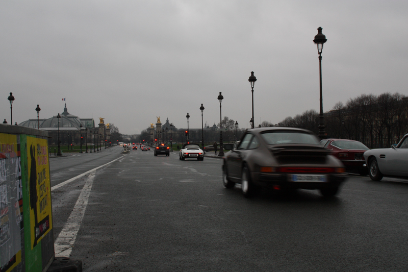 Illustration for article titled What it's like to drive across Paris with 700 classic cars